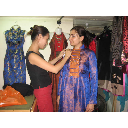 HU ANG ARREGLA MI AO DAI. HANOI